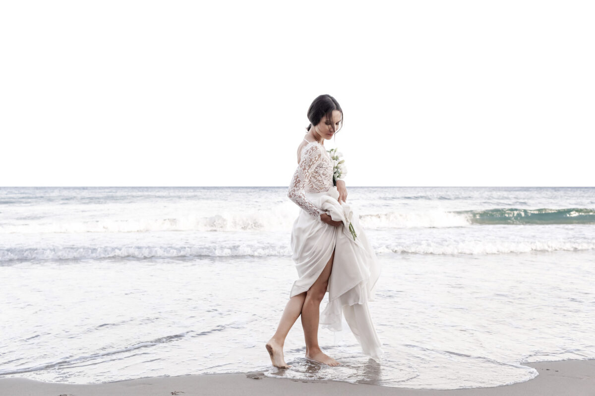 Bride on the sea Wedding in Liguria Alassio Italy Luca Vieri photographer