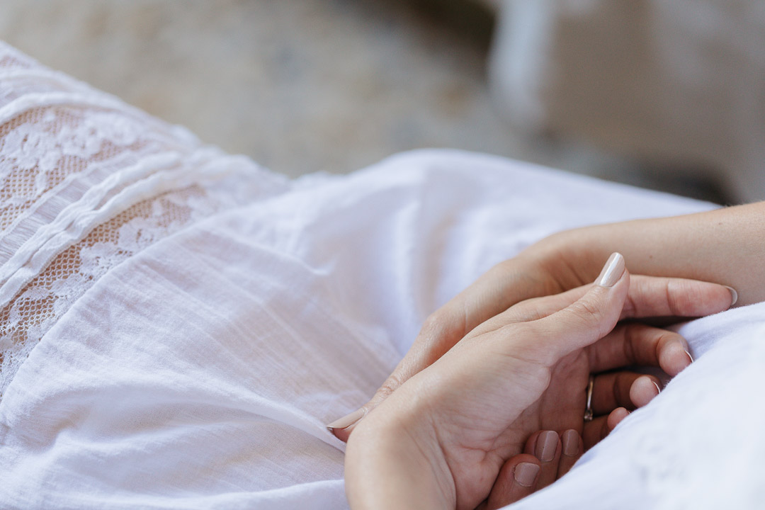 Bride's hands Luca Vieri Photographer