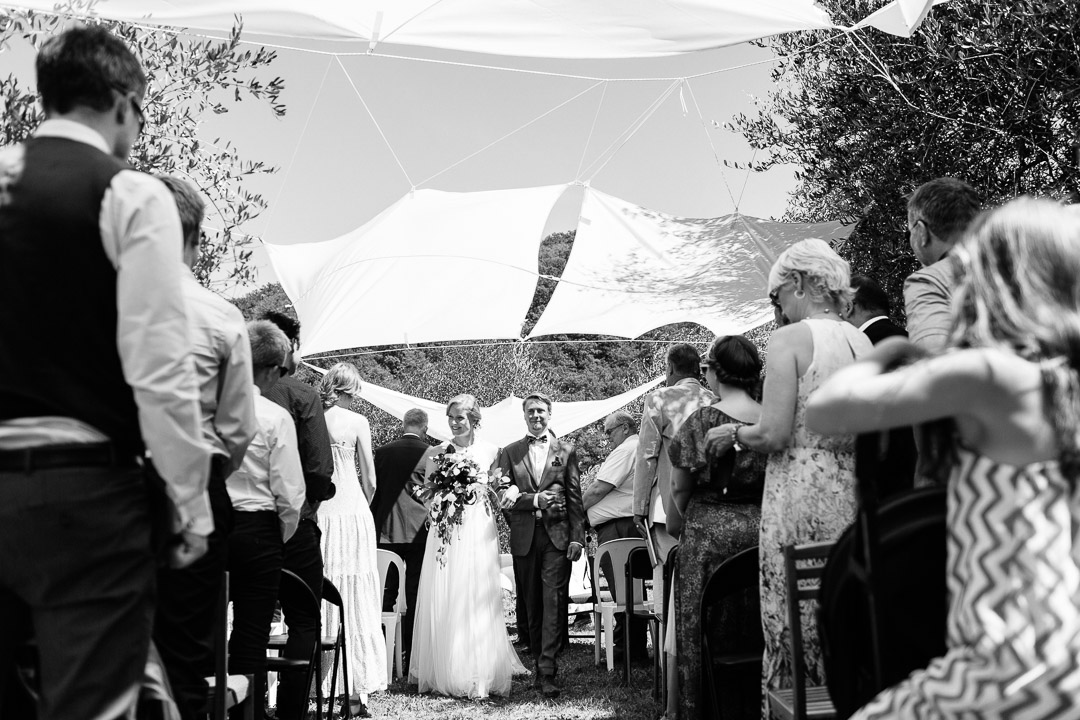 Norwegian wedding under the olive trees