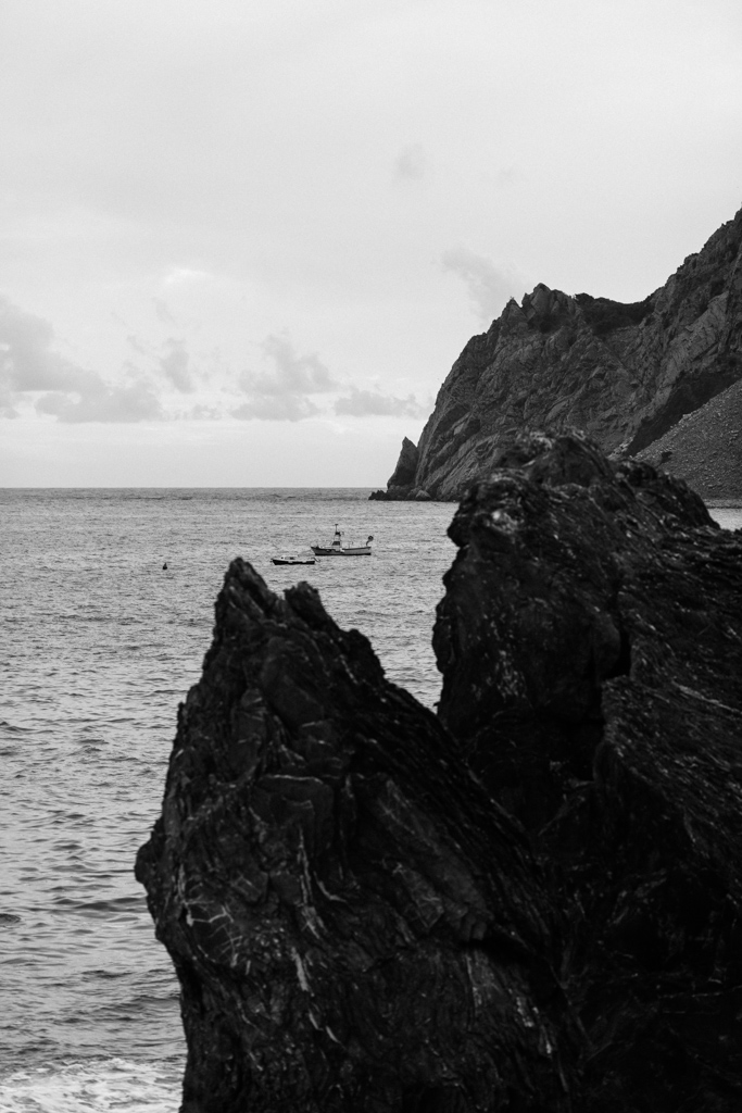 Cinqueterre cliffs Monterosso Luca Vieri wedding photographer