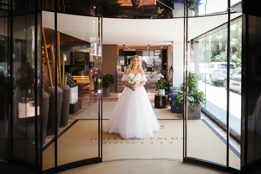 Bride dress Wedding Hotel La Palma Stresa Lake Maggiore Luca Vieri Photographer