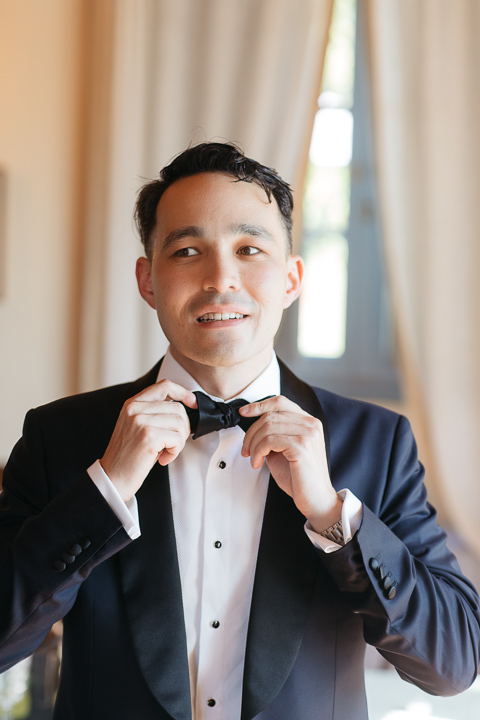 Sposo preparativi a Villa Grabau l'Arancera Luca Vieri fotografo