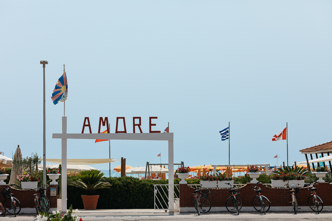 Insegna Bagni Amore Viareggio Luca Vieri fotografo Matrimonio Versilia