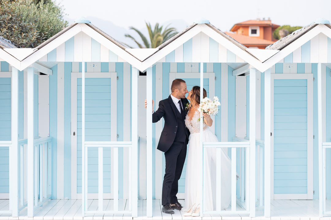 Ritratti Sposi Cabine Mare Bagno Angelo Forte dei Marmi Luca Vieri fotografo Matrimonio Versilia