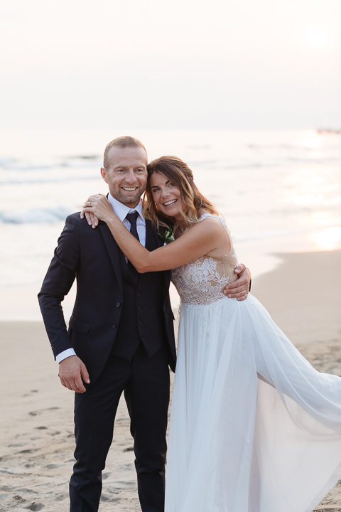 Sposi Spiaggia Forte dei Marmi Luca Vieri fotografo Matrimonio Versilia